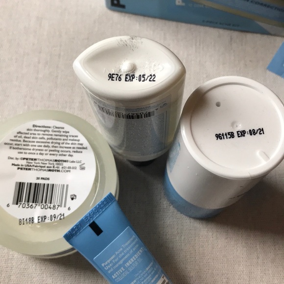 Peter Thomas Roth - Acne Clear Essentials Kit - Picture 3 of 4